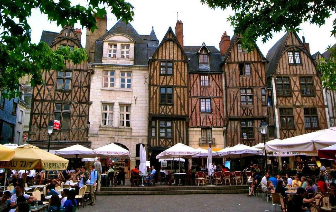 La Balançoire Tours